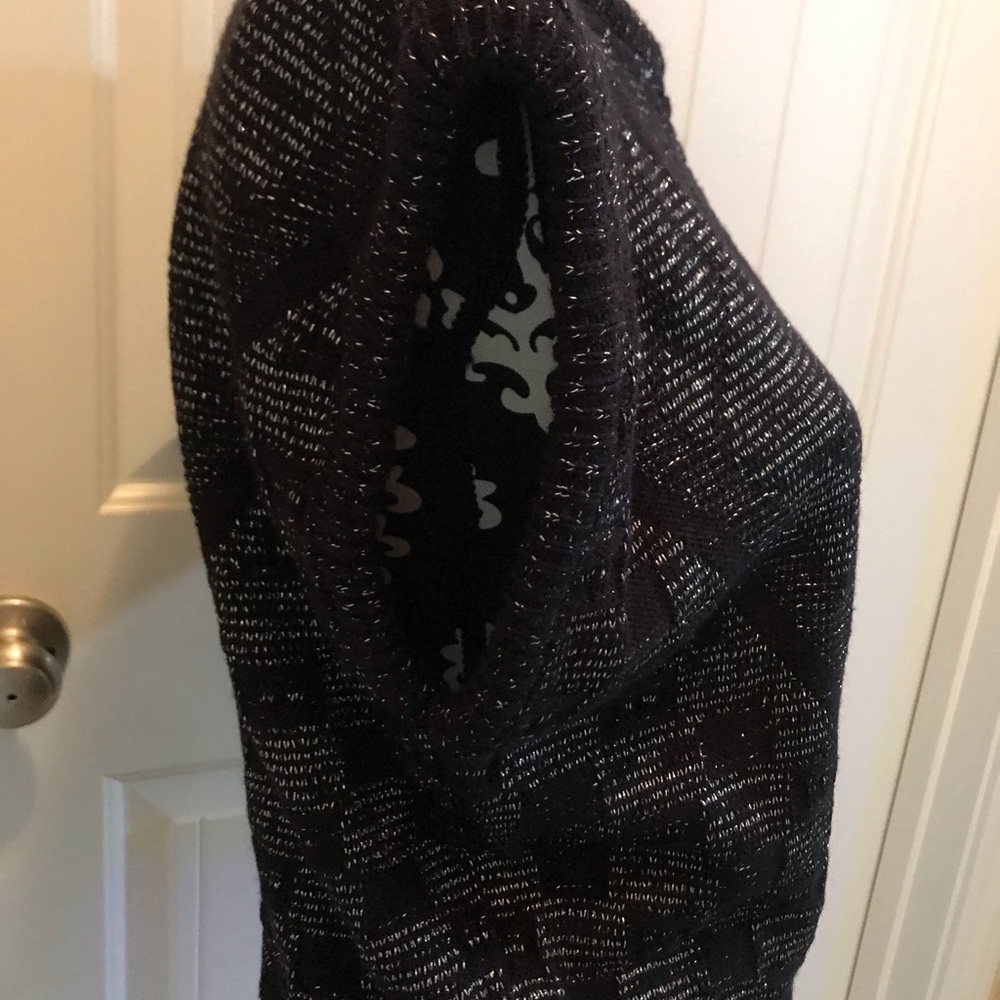 Vintage 80’s Sweater Like New - Picture 2 of 9